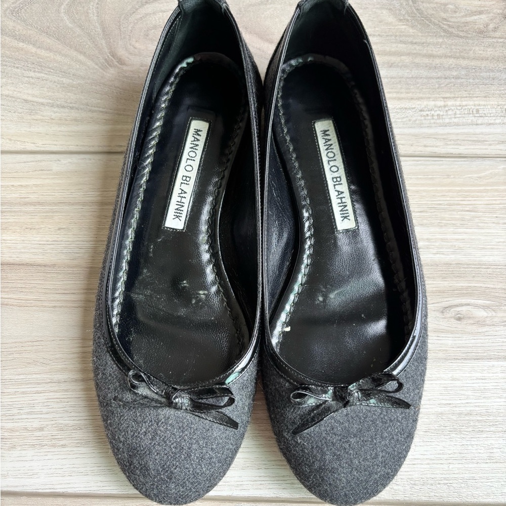 Manolo Blahnik Gray Flats with Bow Accent